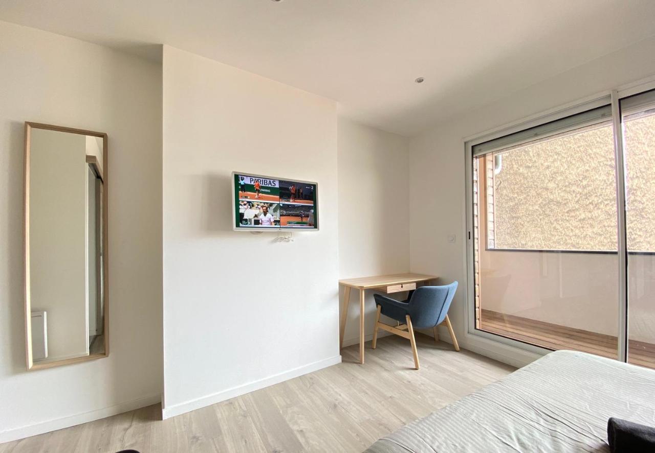 Tour D'Auvergne - Appartements En Plein Centre Ville, Proche De La Cathedrale Et De La Place De Jaude Clermont-Ferrand Buitenkant foto