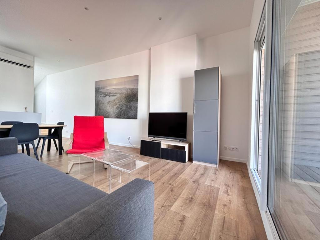 Tour D'Auvergne - Appartements En Plein Centre Ville, Proche De La Cathedrale Et De La Place De Jaude Clermont-Ferrand Buitenkant foto