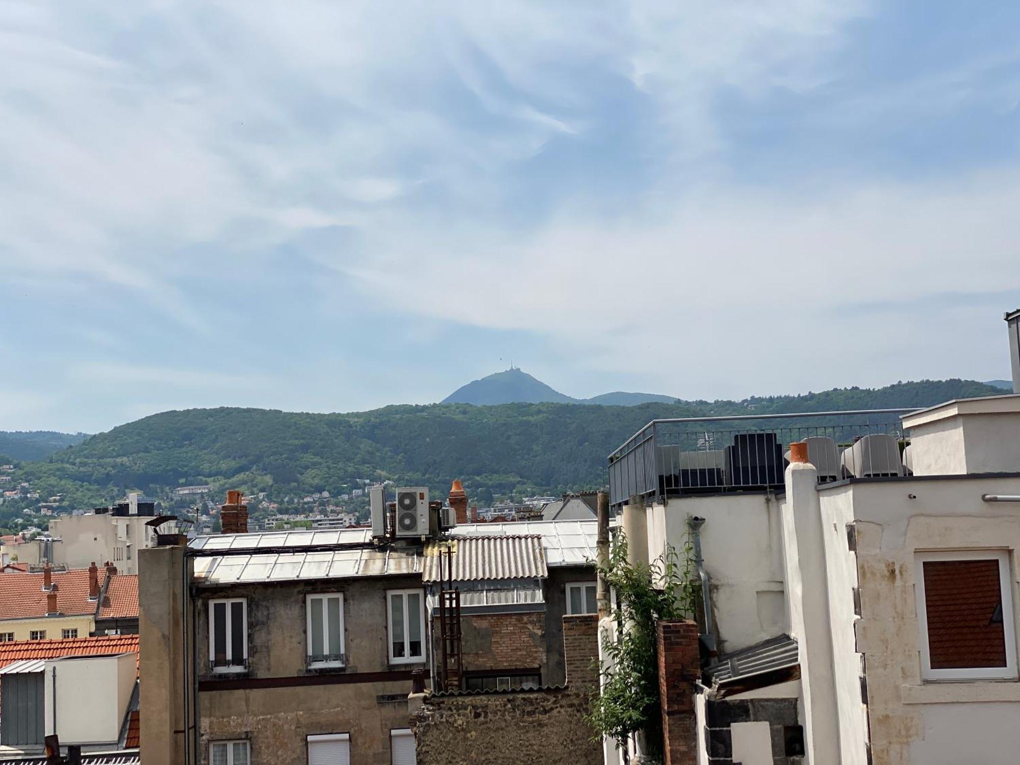 Tour D'Auvergne - Appartements En Plein Centre Ville, Proche De La Cathedrale Et De La Place De Jaude Clermont-Ferrand Buitenkant foto